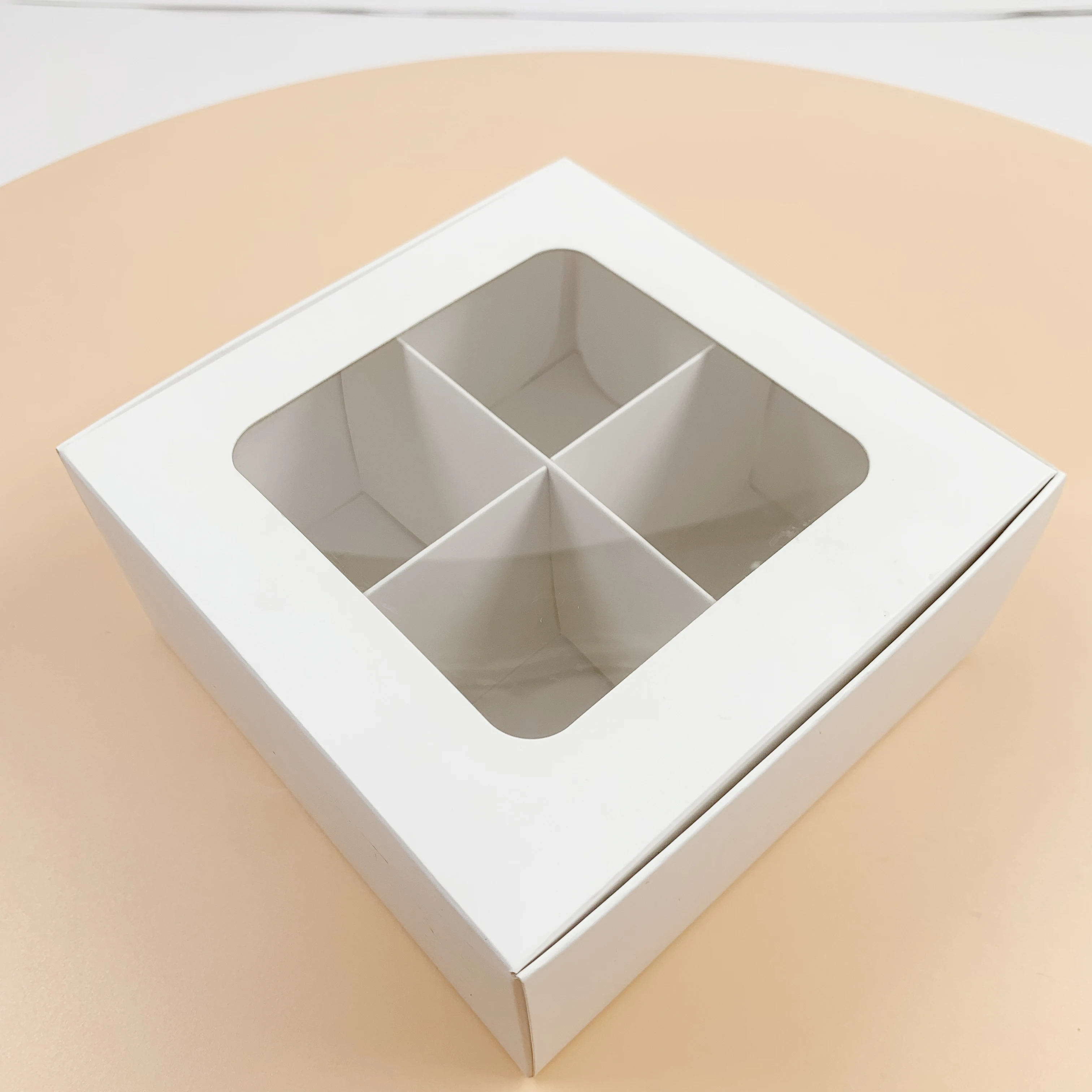 Wholesale Customized Printed Cardboard Kraft Gift Gable Box with Handle Foldable Cake Box