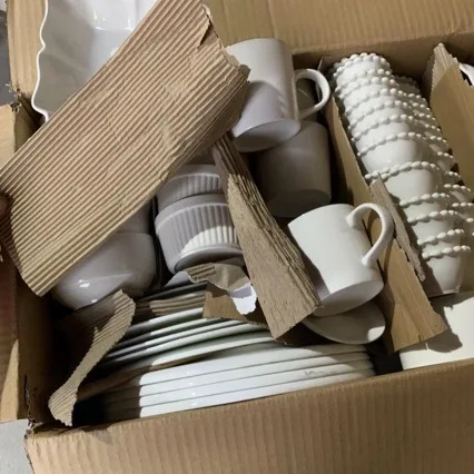 In stock ready to ship Wholesale Ceramic Per Carton Mix Household White Stocked Ceramic Plates Bowls Cups Saucers Tableware set