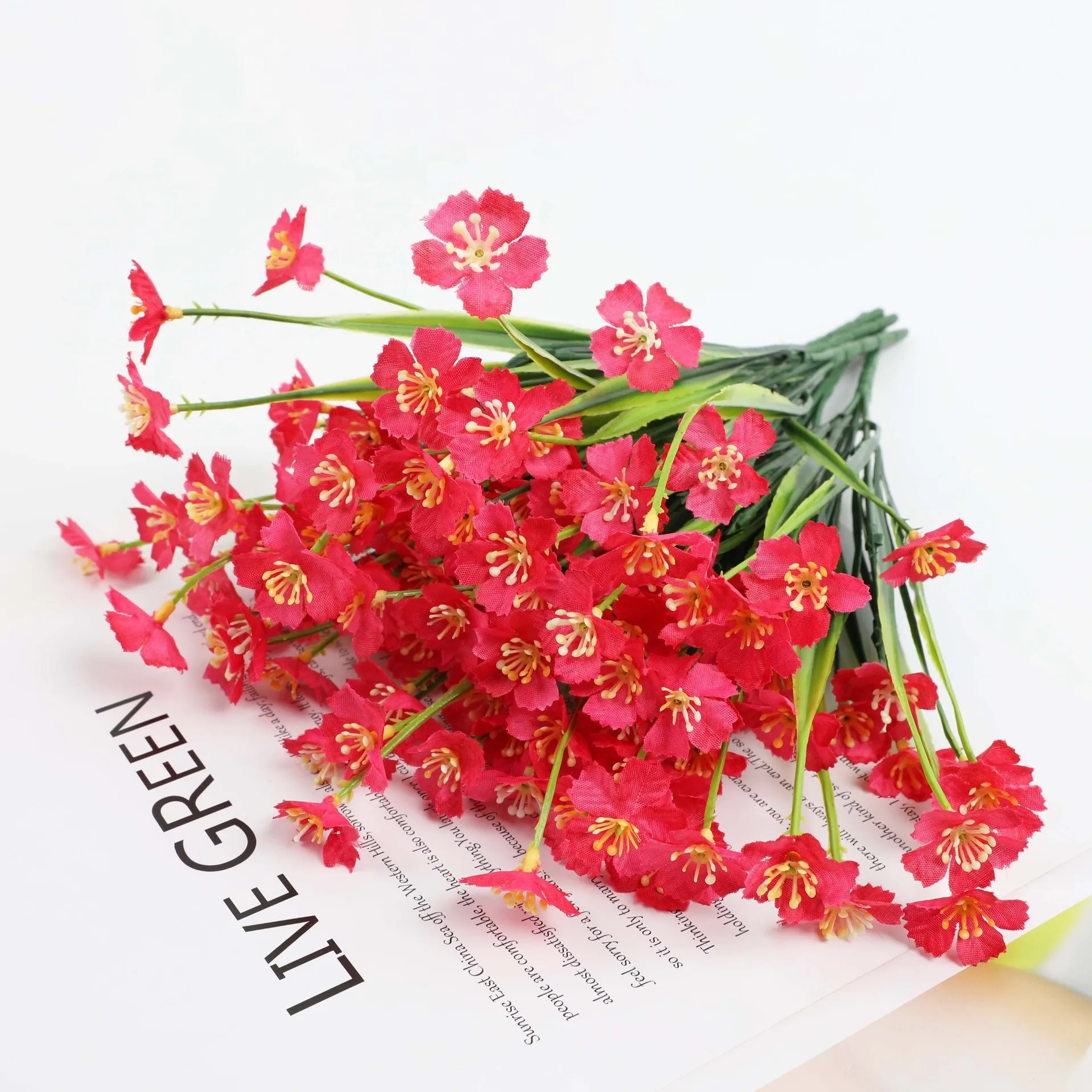 Factory Wholesale Mini Potted Simulation Daisy Plastic Artificial flower for Home Wedding Decor and Indoor & Outdoor Decoration