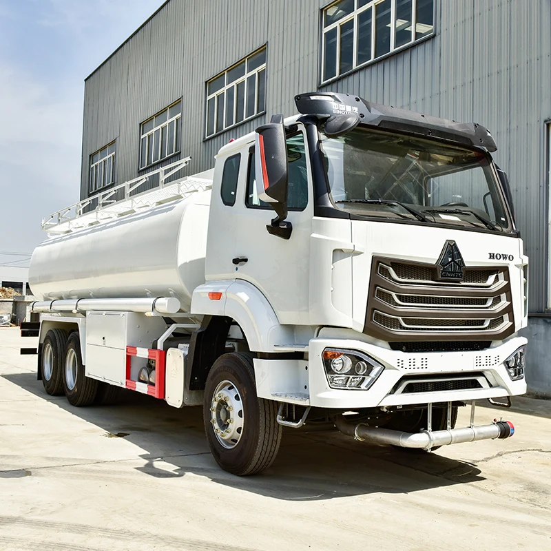 SINOTRUK HOWO Fuel tanker truck 20CBM 25000 liters 6x4 371hp Diesel Delivery Oil howo Tanker Truck