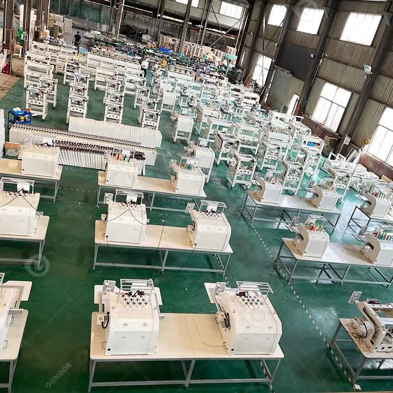 Industrial Maquina De Bordar Ropa Bordadora Semi Embroidery Machine Computerized Price 6 Needle Head in Pakistan