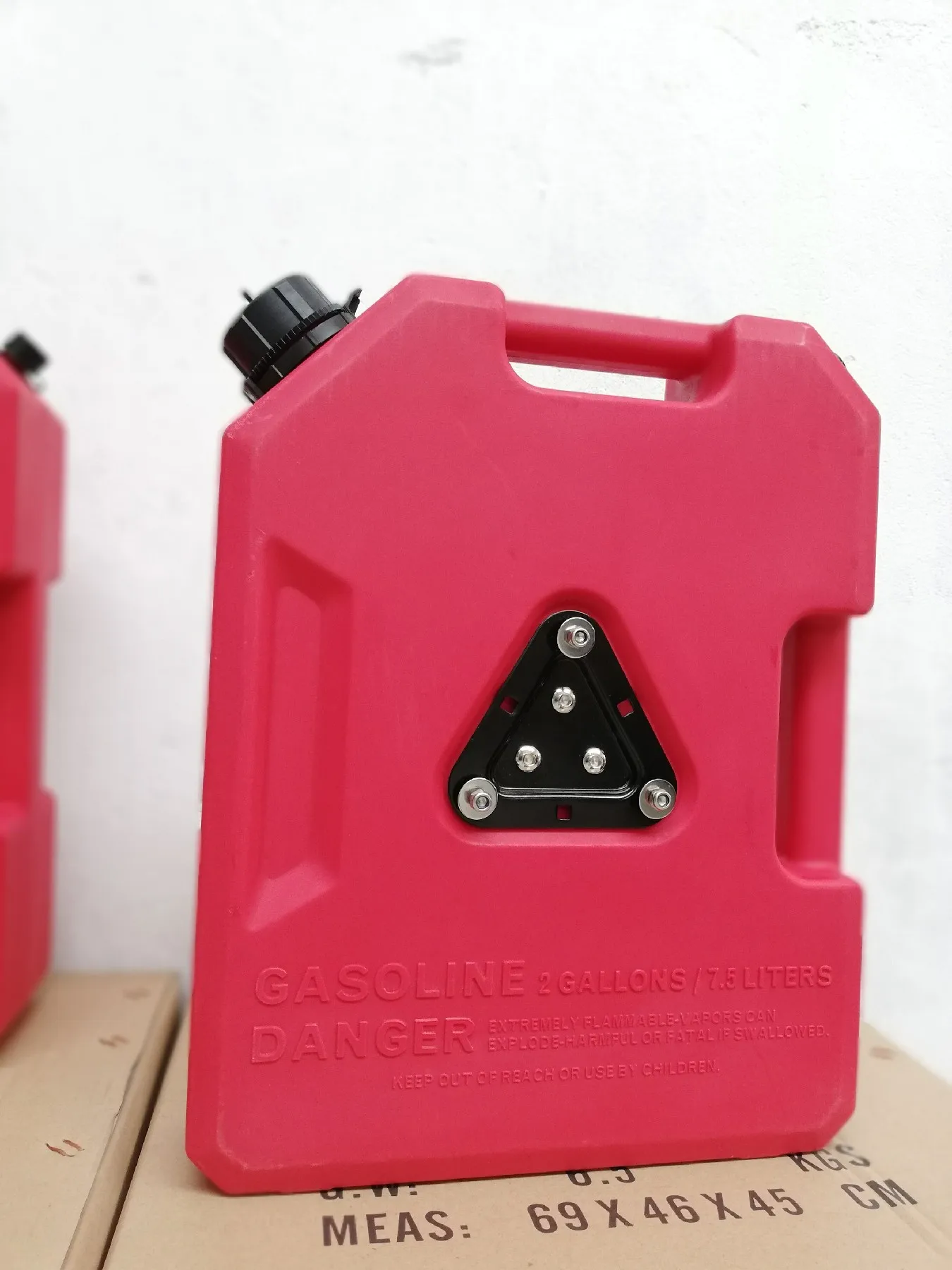 new cars 1 2 3 Gasoline PE oil tank storage catch 4X4