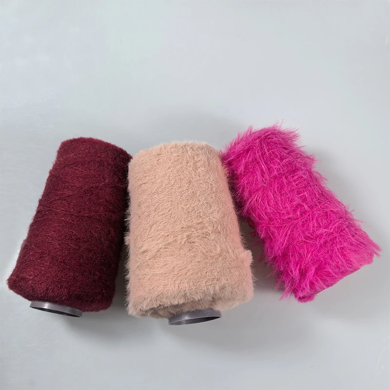 100% Nylon Feather Yarn Crocheted Yarn Blend Mink Wool Hand Knitting Down Long Hair Mink Yarn for Sweater