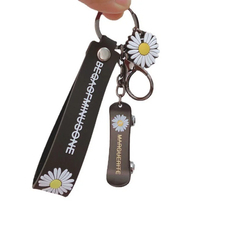 Beautifully designed hip-hop game gift portable metal skateboard keychain