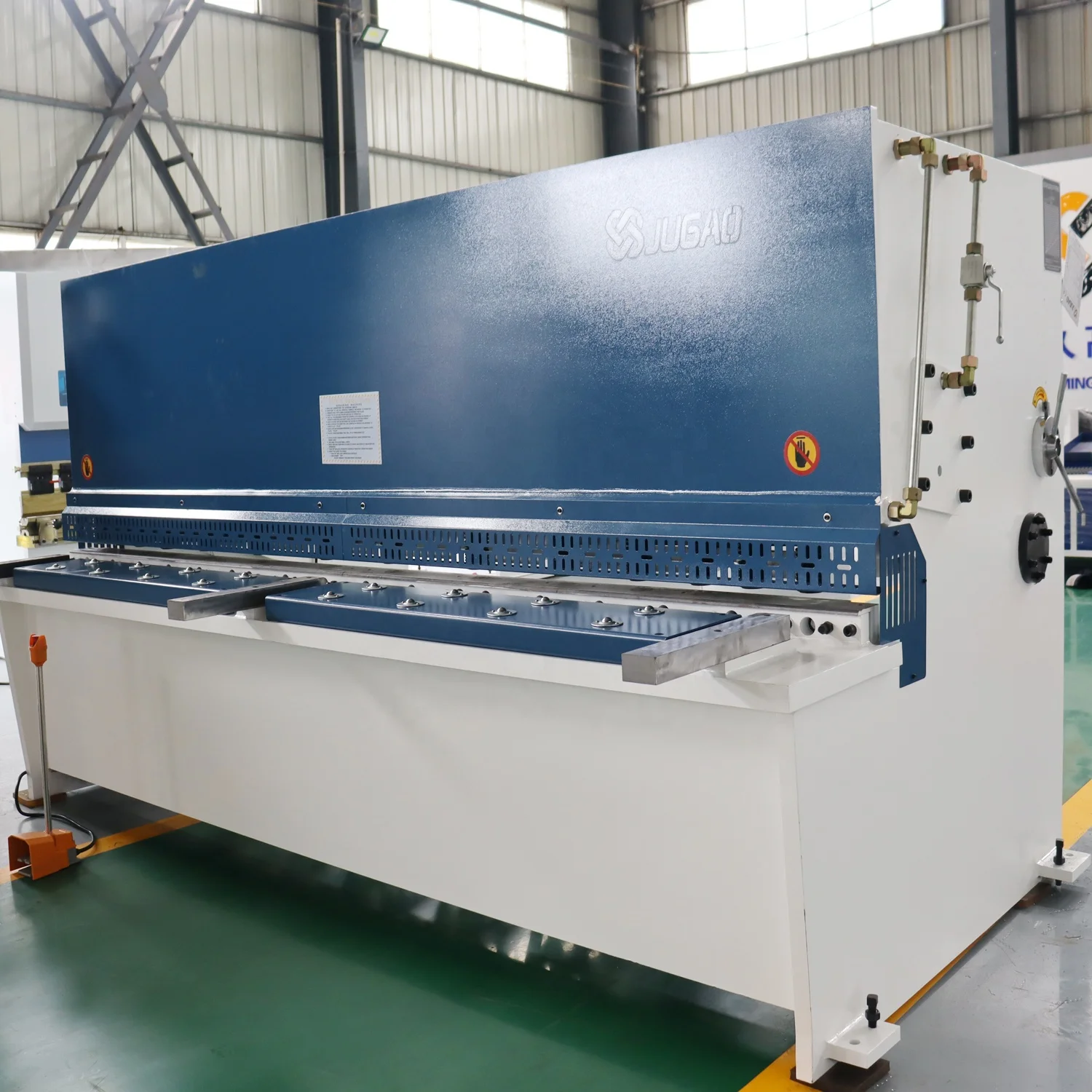 JUGAO 2-8mm Iron Stainless Steel Plate Sheet Hydraulic Swing Beam Shears Shearing Machine