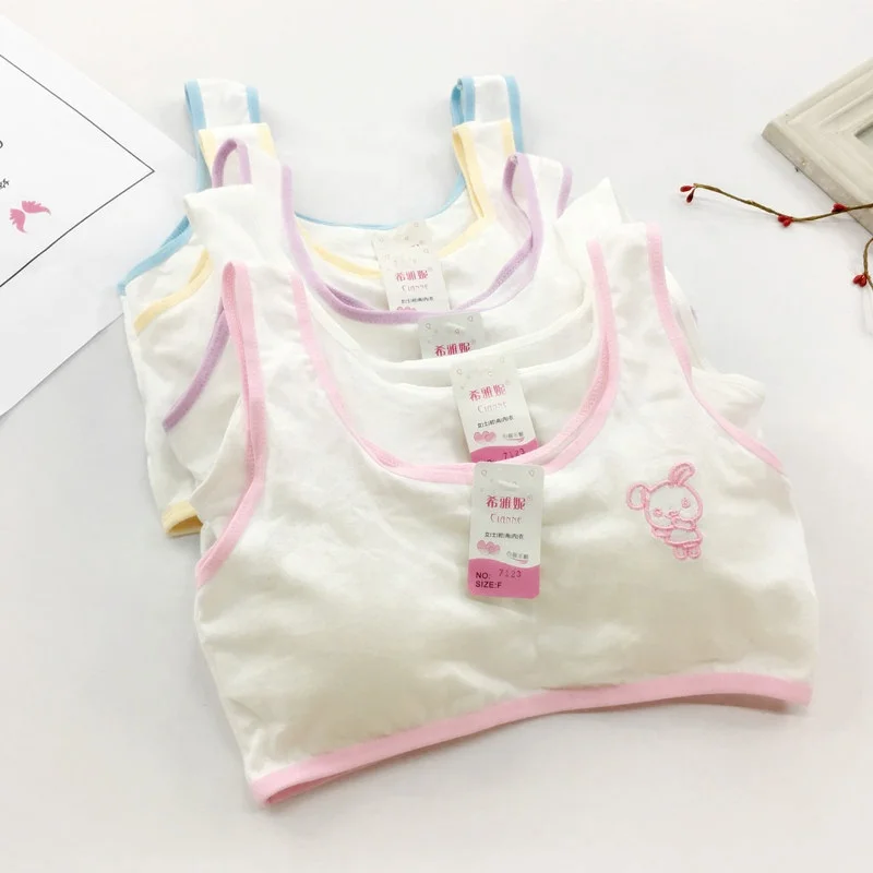 
New trendy cartoon free size comfortable seamless top vest student girls teens first bra 
