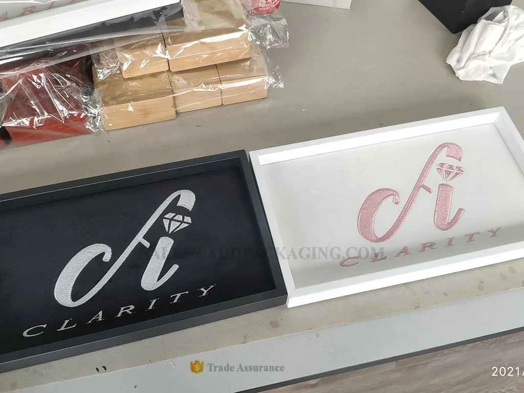 Customized Embroidery Black LOGO Gray Plush Velvet Lining PU Leather Border Jewelry Watch Valet Tray