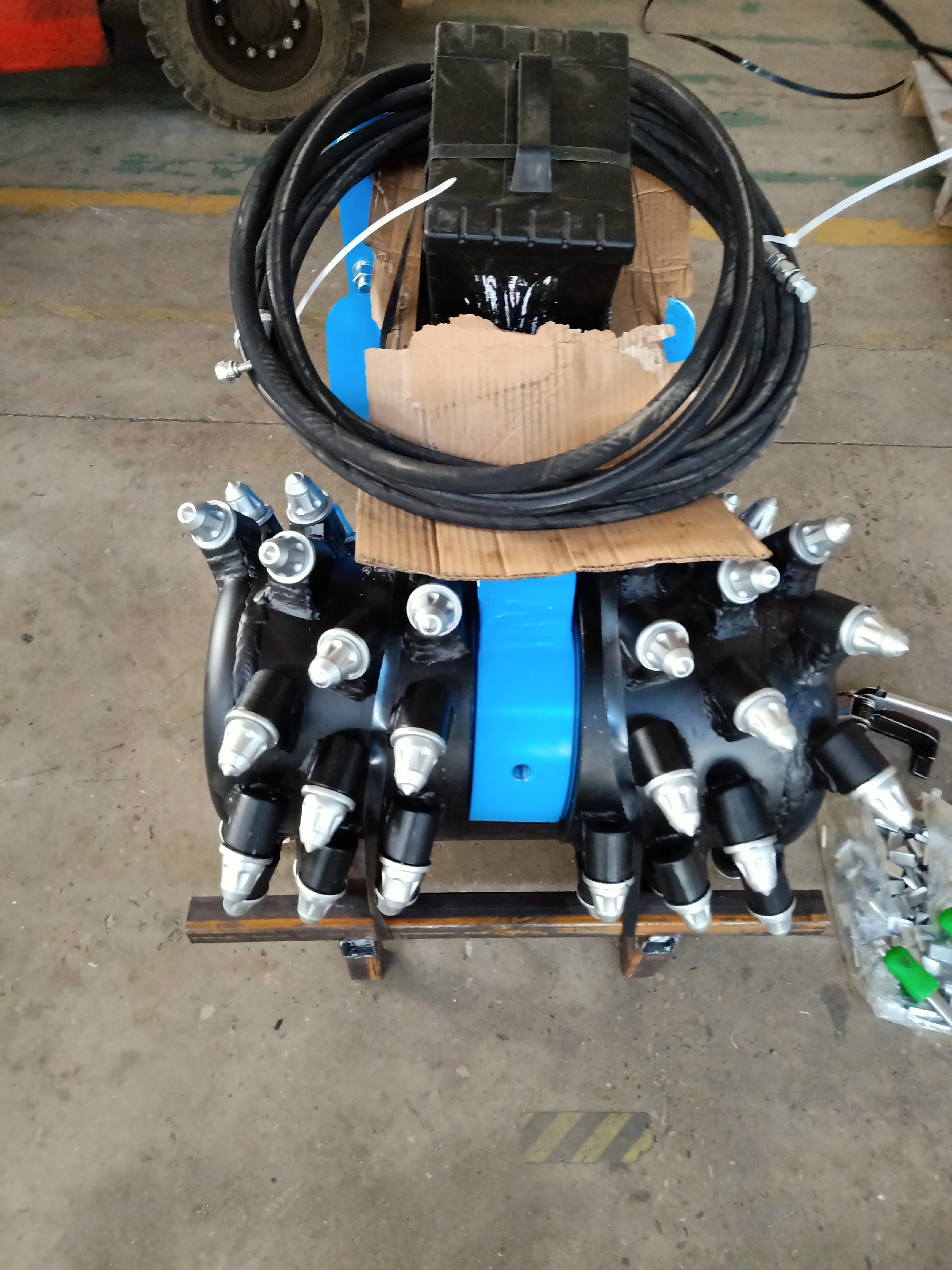 QinJia  Excavation and profiling of walls attachments hydraulic rotary drum cutter AMK300