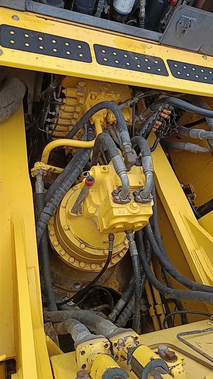 crawler KOMATSU PC300 excavator / used excavators  / used Komatsu excavators with 95% new digger machine