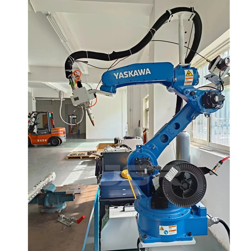 Automatic pipe welding robot Yaskawa ar1440 robot arm weld payload 12kg range 1440 mm