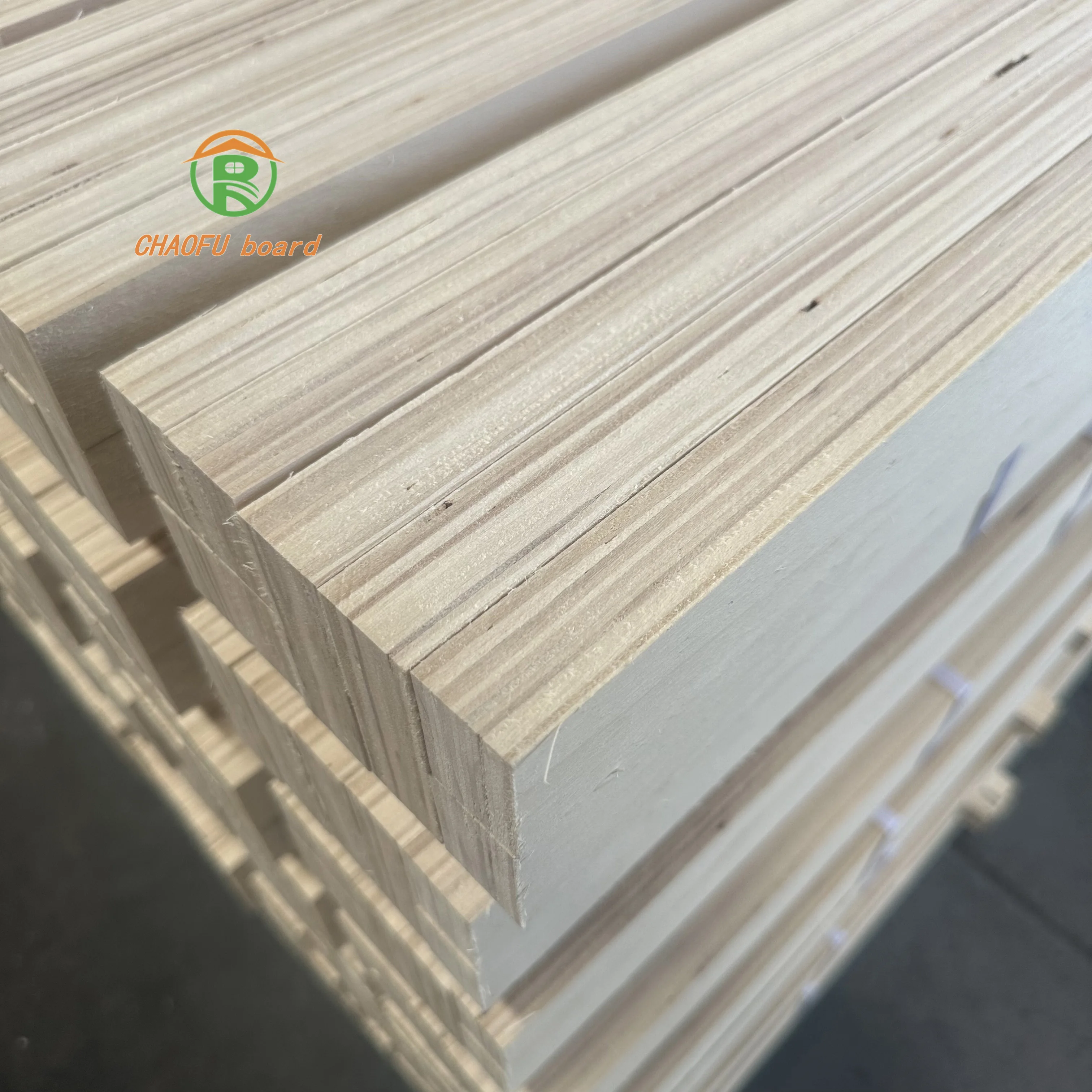 Solid Wood Multilayer Board 4*8 Feet LVL Plywood Multilayer Board Furniture Manufacturing Building Decoration
