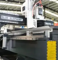 Factory Price 1335 ATC CNC Router machine with air cooling spindle for kitchen cabinet door making