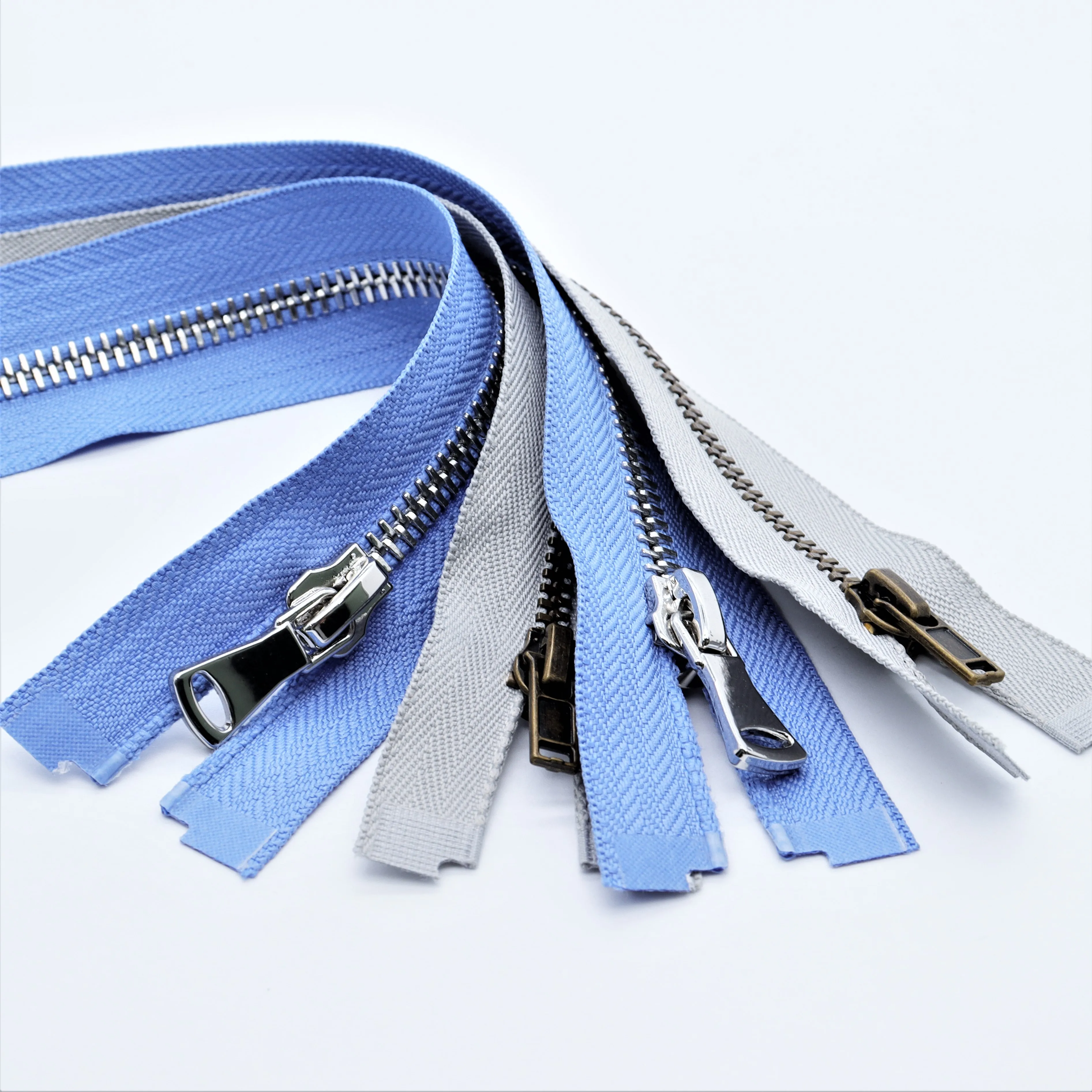 Cheap Price Eco-Friendly Gold Color 3# Teeth Good Quality High Intensive Brass Zipper For Trouser Placket/Clothes Pocket