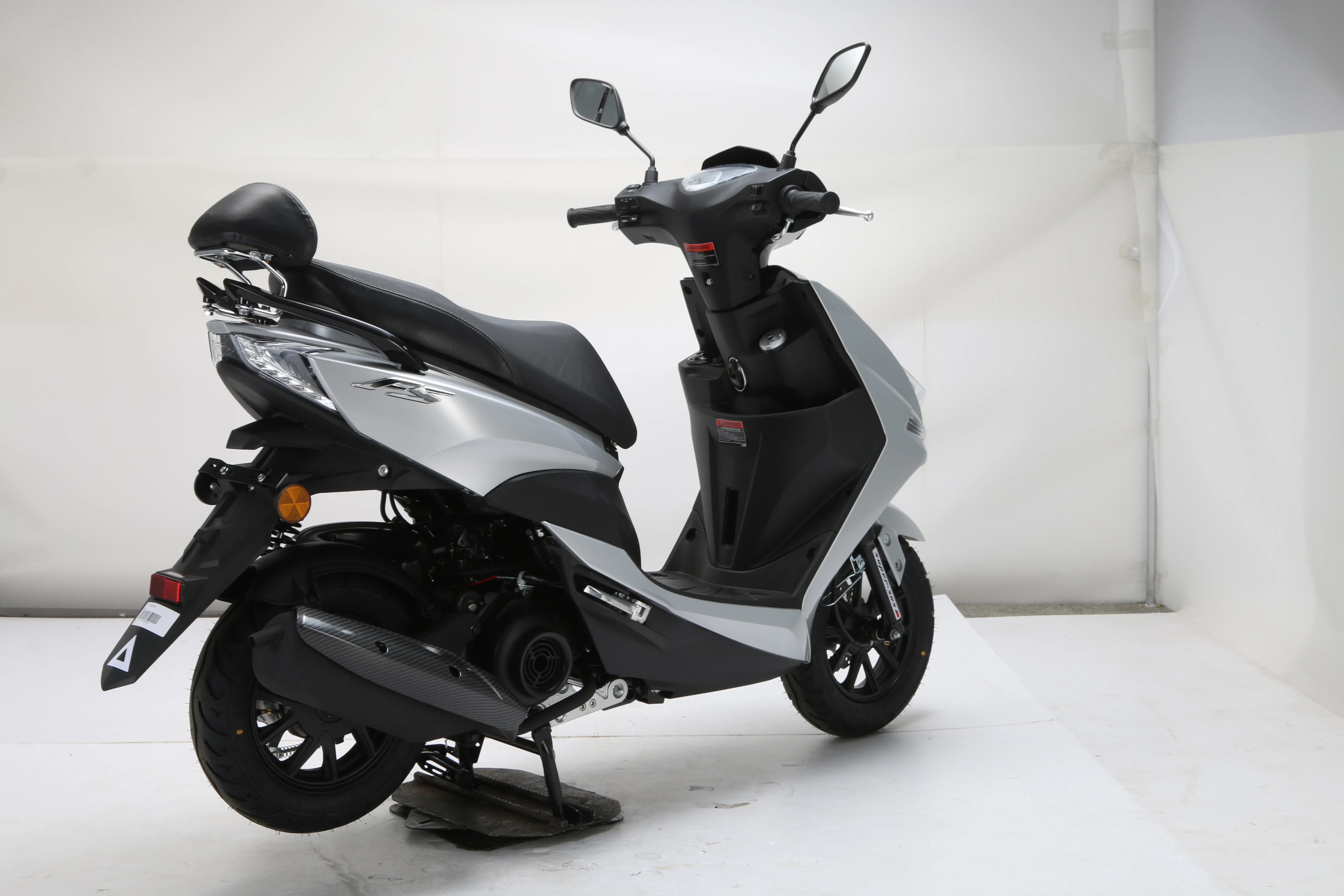 Factory Direct Sale Promotional Gas Powered Gas Scooters 150cc Scooter Gasoline Scooter Adult
