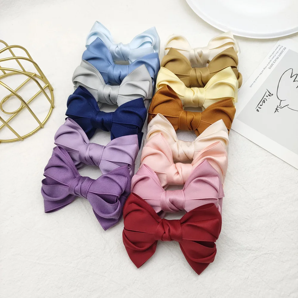 Заколка-бант для волос с лентой