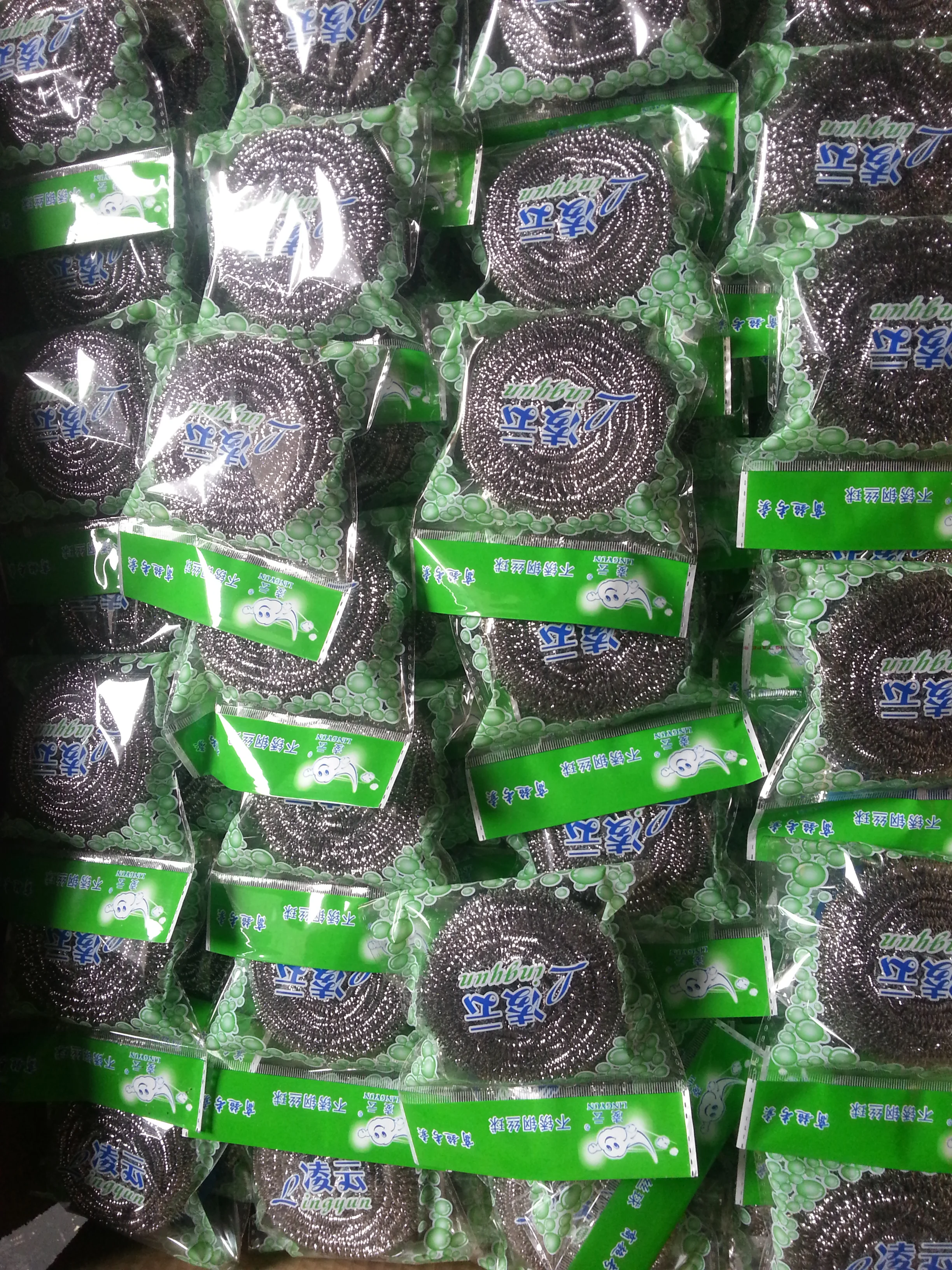 Factory Supply OEM Kitchen cleaning pan washing stainless steel wire mesh scourer