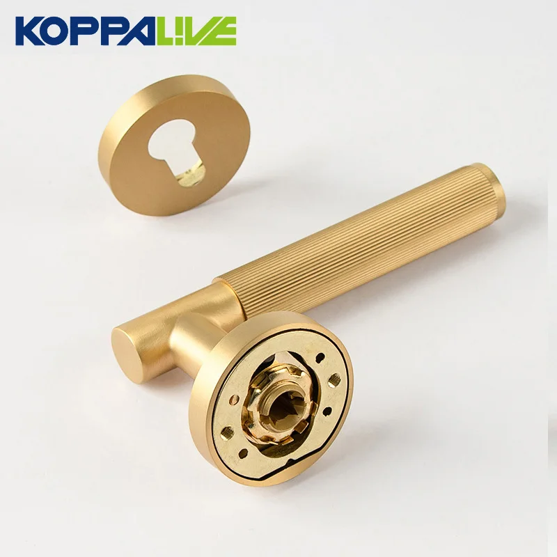 Koppalive Luxury Brushed Brass Door Lock Set Stripe Knurled Silent Brass Privacy Door Lever Handle with pin