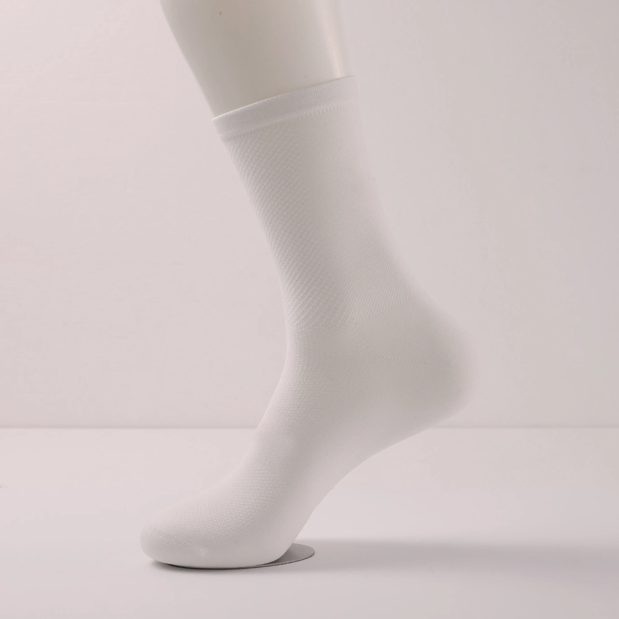 Wholesale Breathable Nylon Spandex Athletic Crew Custom Logo School Boys White Sports Socks