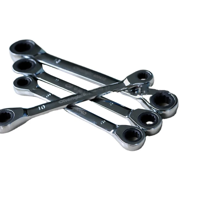 Гаечный ключ с трещоткой с двойной головкой