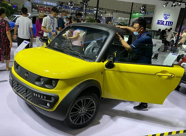 Игрушечные Машинки с ручным управлением игрушечный автомобиль Новогодняя модель Детская электрическая