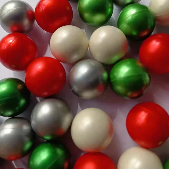 CS game guns shooting paintball balls with high quality paintball balls made with PEG easy to wash