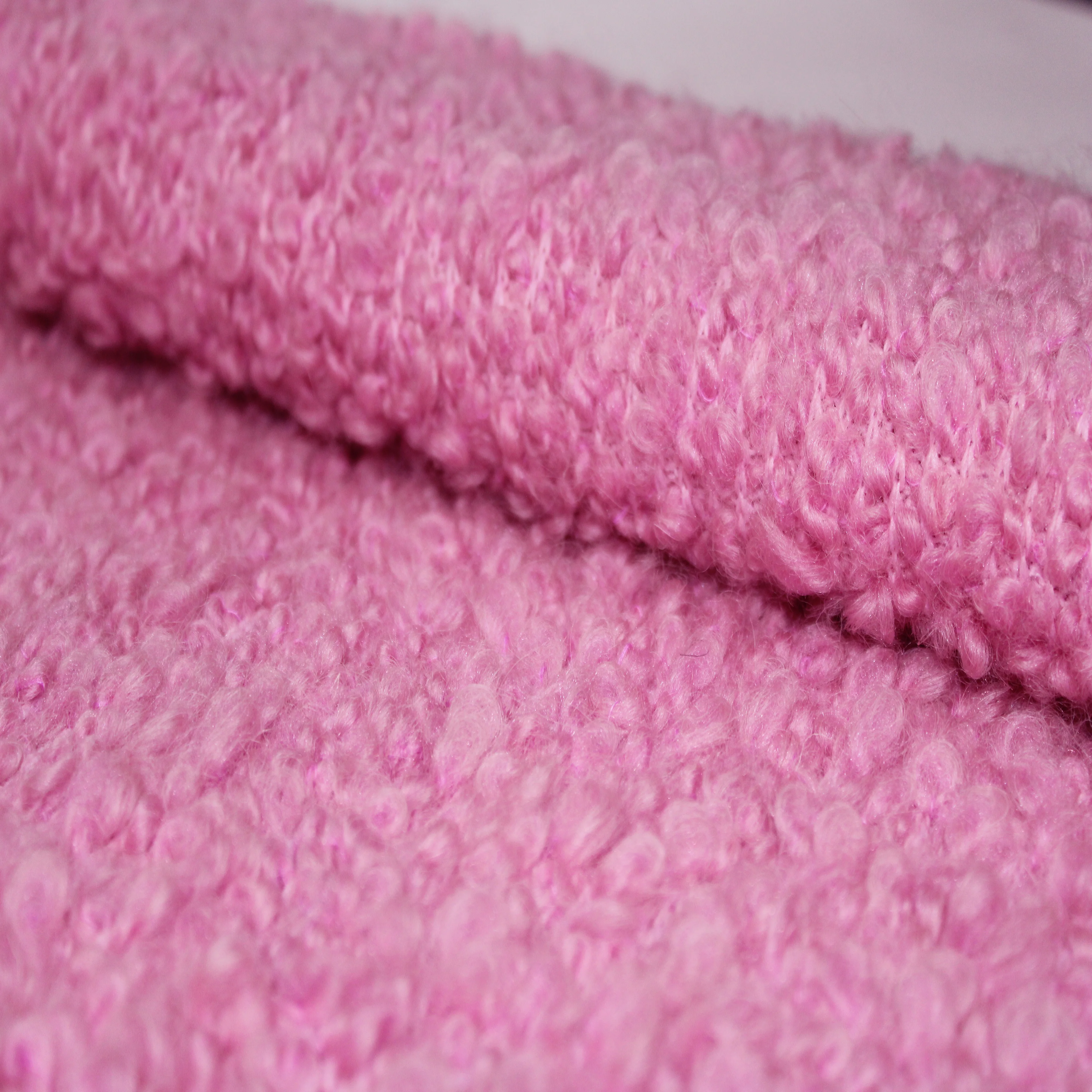 2023 New Arrivals Imported Furniture Cover Polyester Boucle Wool Fleece Fabric Fleece Teddy Fabric for Clothing Sofa