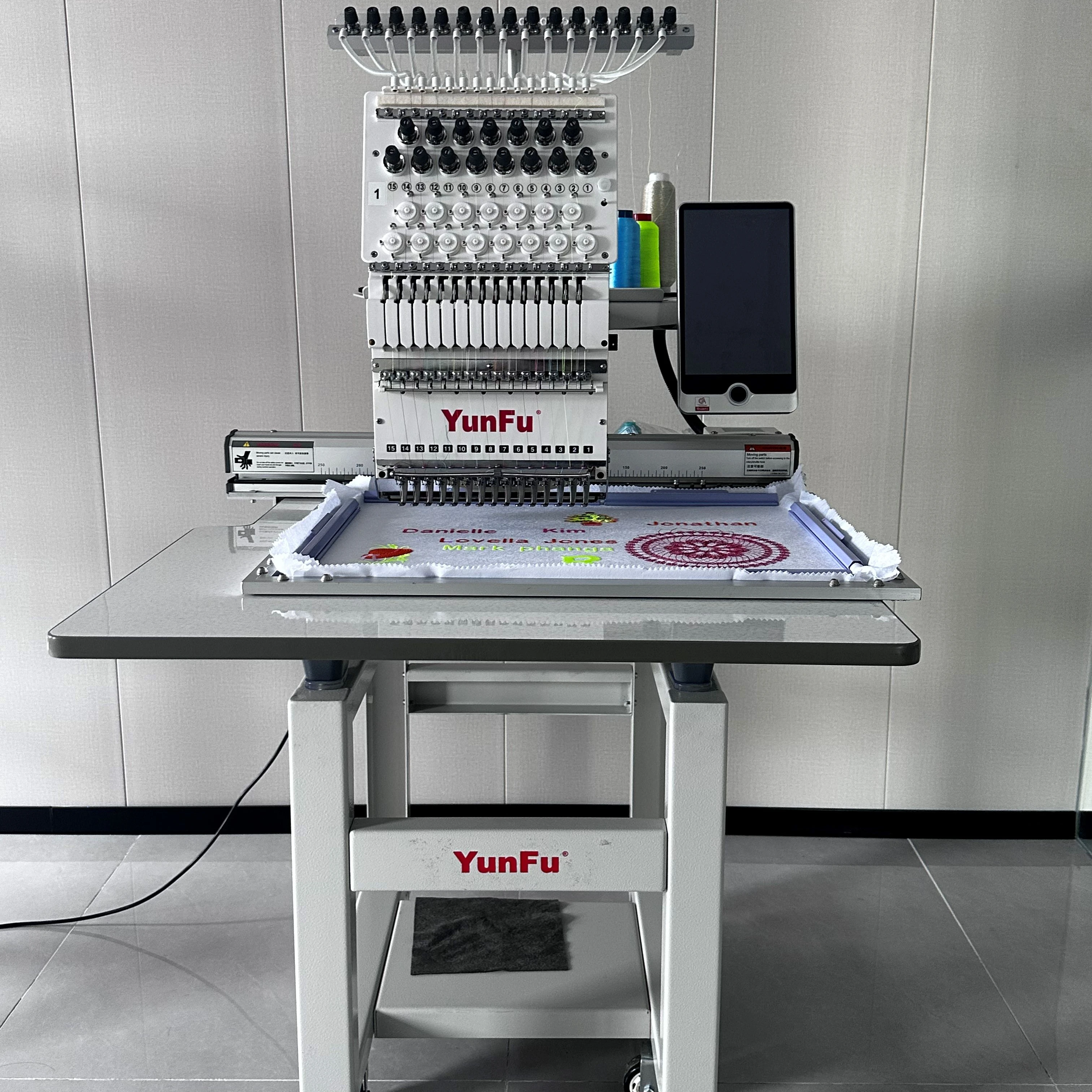 Высококачественная компьютеризированная вышивальная машина Tajima автоматическая A15 с индивидуальным рабочим столом размер используется в хорошем состоянии небольшие мастерские