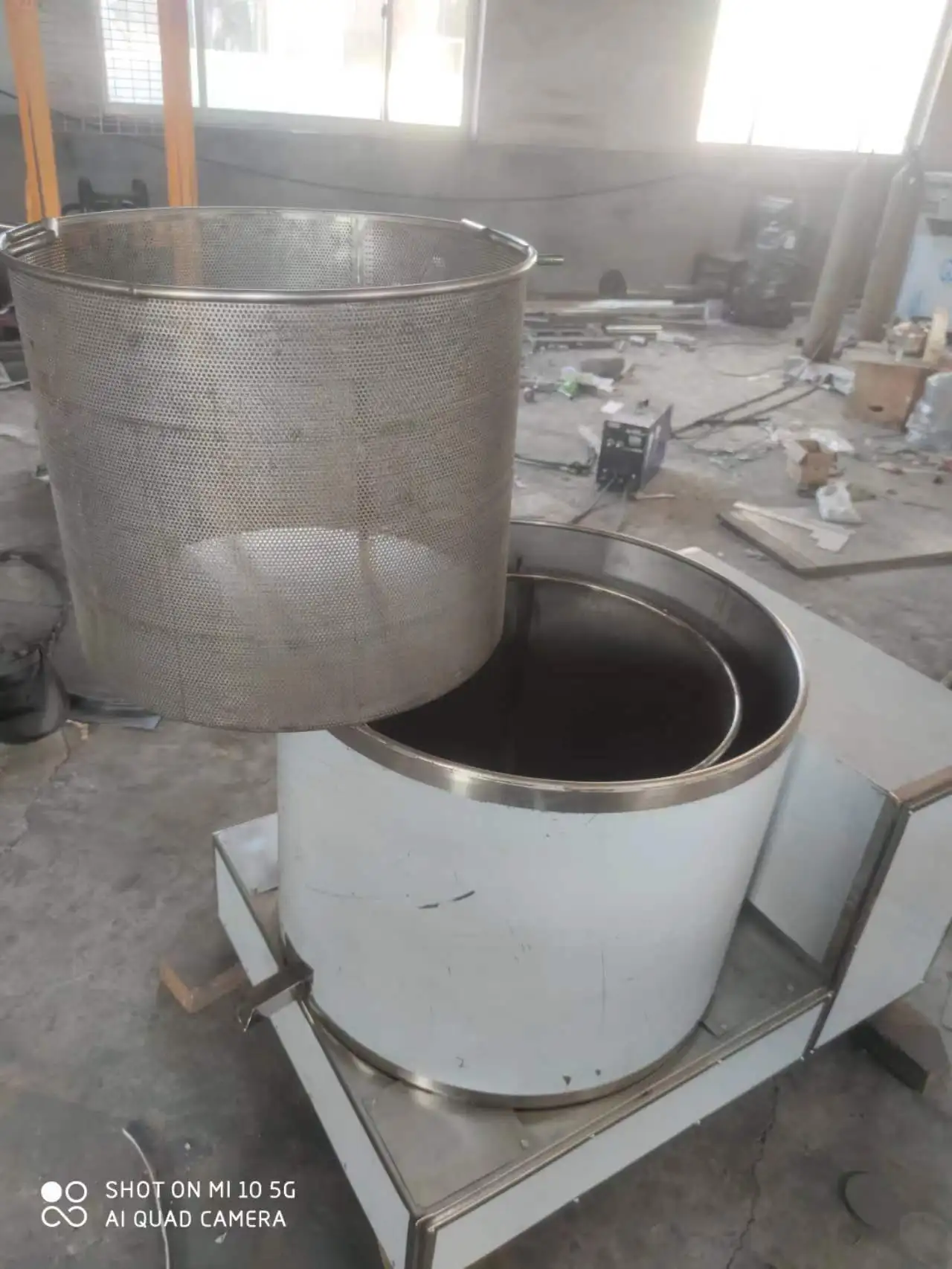 Solid Bowl Basket Solid Liquid Separator Solid Liquid Centrifugal Machine Wastewater Centrifuge Oil Milk Centrifuge