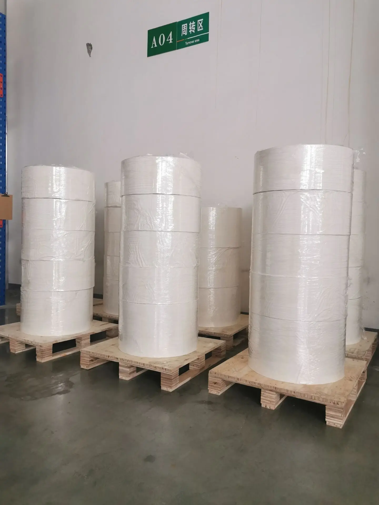 Inkjet Print Label Paper Label Sticker Paper White PP Transparent PVC Pet Self Adhesive Vinyl Label Sticker jumboo roll