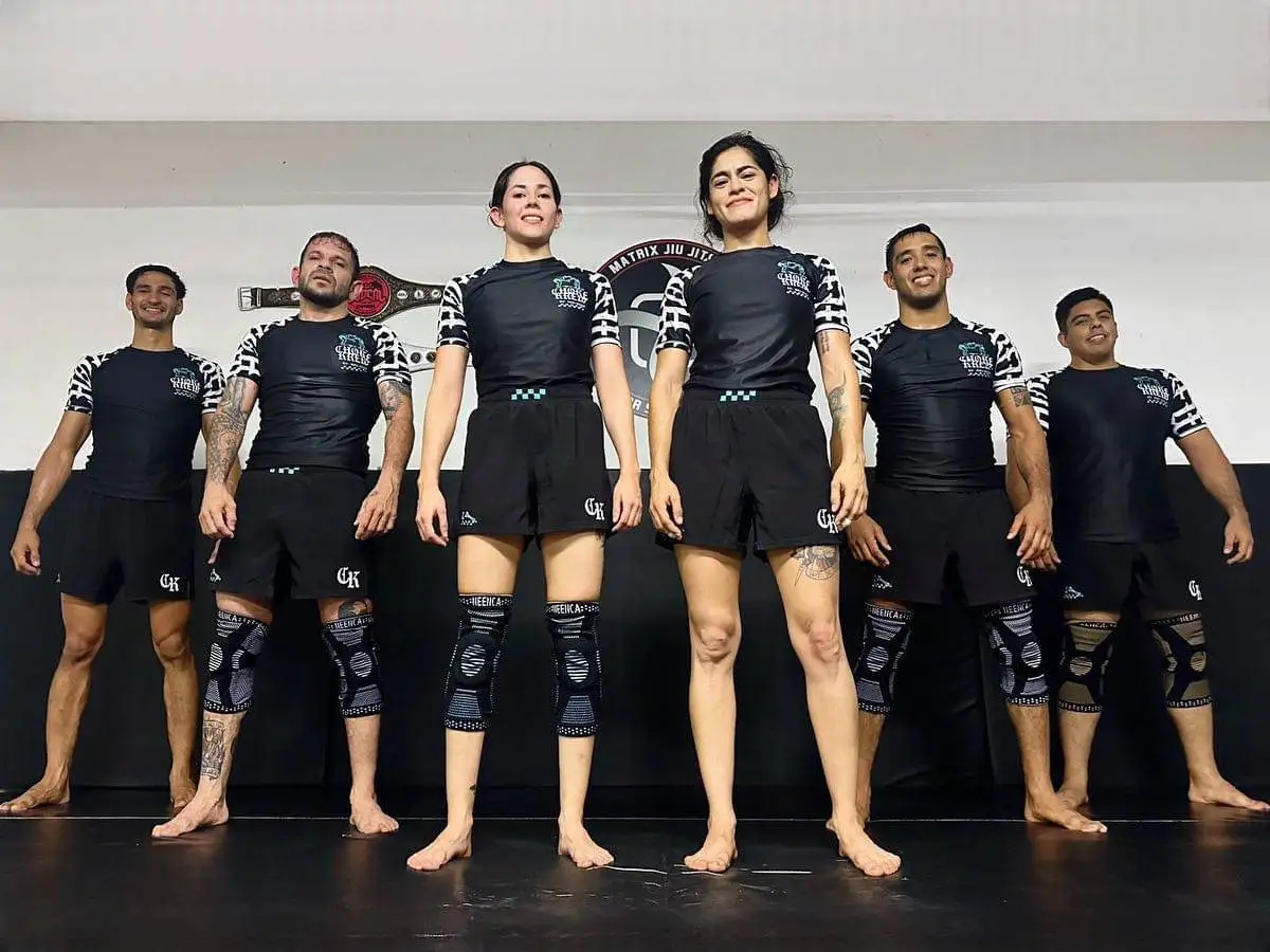 Manufacturer Wholesale Custom Design MMA Rash Guard For Men And Kids Long Sleeve Women Rash Guard With Logo