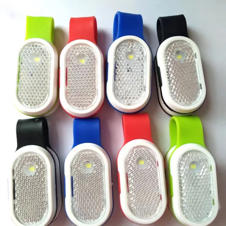 Custom Magnetic Safety Reflector Light For Promotional Mini Reflective Flexible Silicone Clips On Light With Magnet