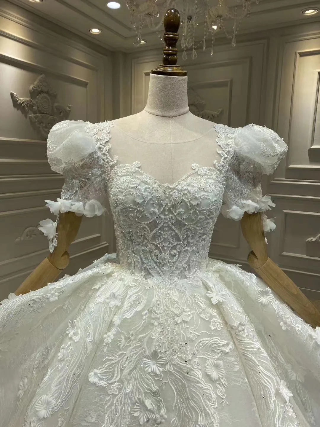 Half Sleeve Boat Neck Ball Gown Classic Lace Embroidery Fairy Mesh Embroidered Wedding Dress Wedding Princess Dress