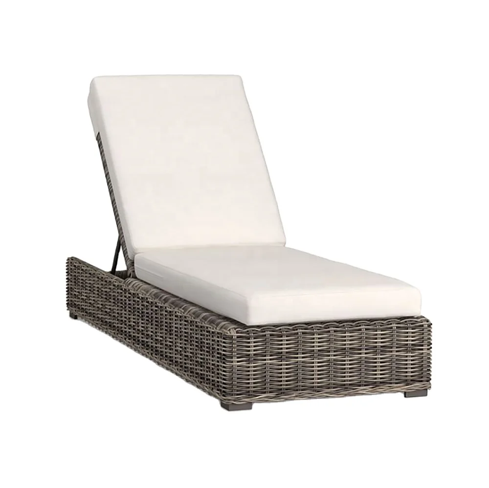 Outdoor Wicker Swimming Pool Sun lounger With Waterproof Cushion
