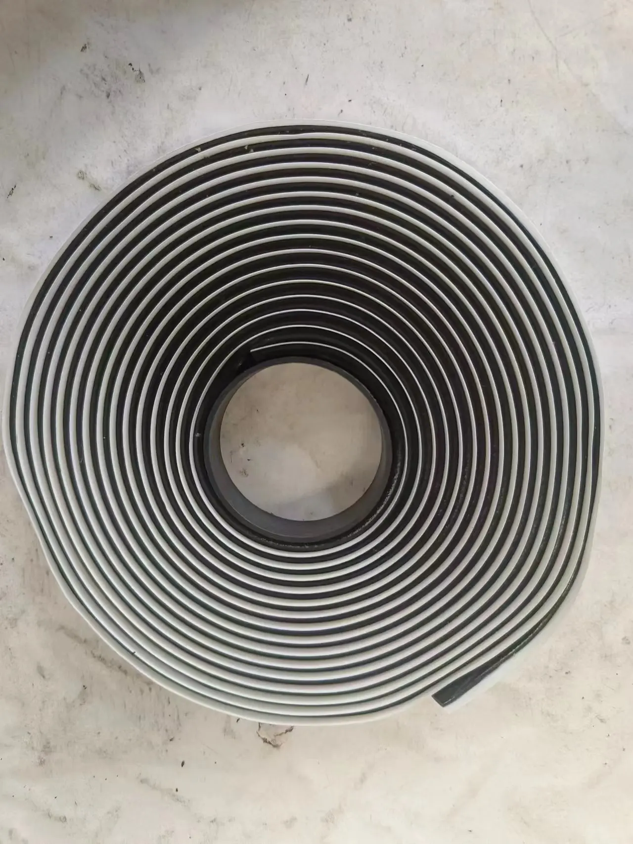 Manufacturers Selling Aluminum Foil Self - Adhesive Steel Tile Roofing Patch Base Water Proof Coil
