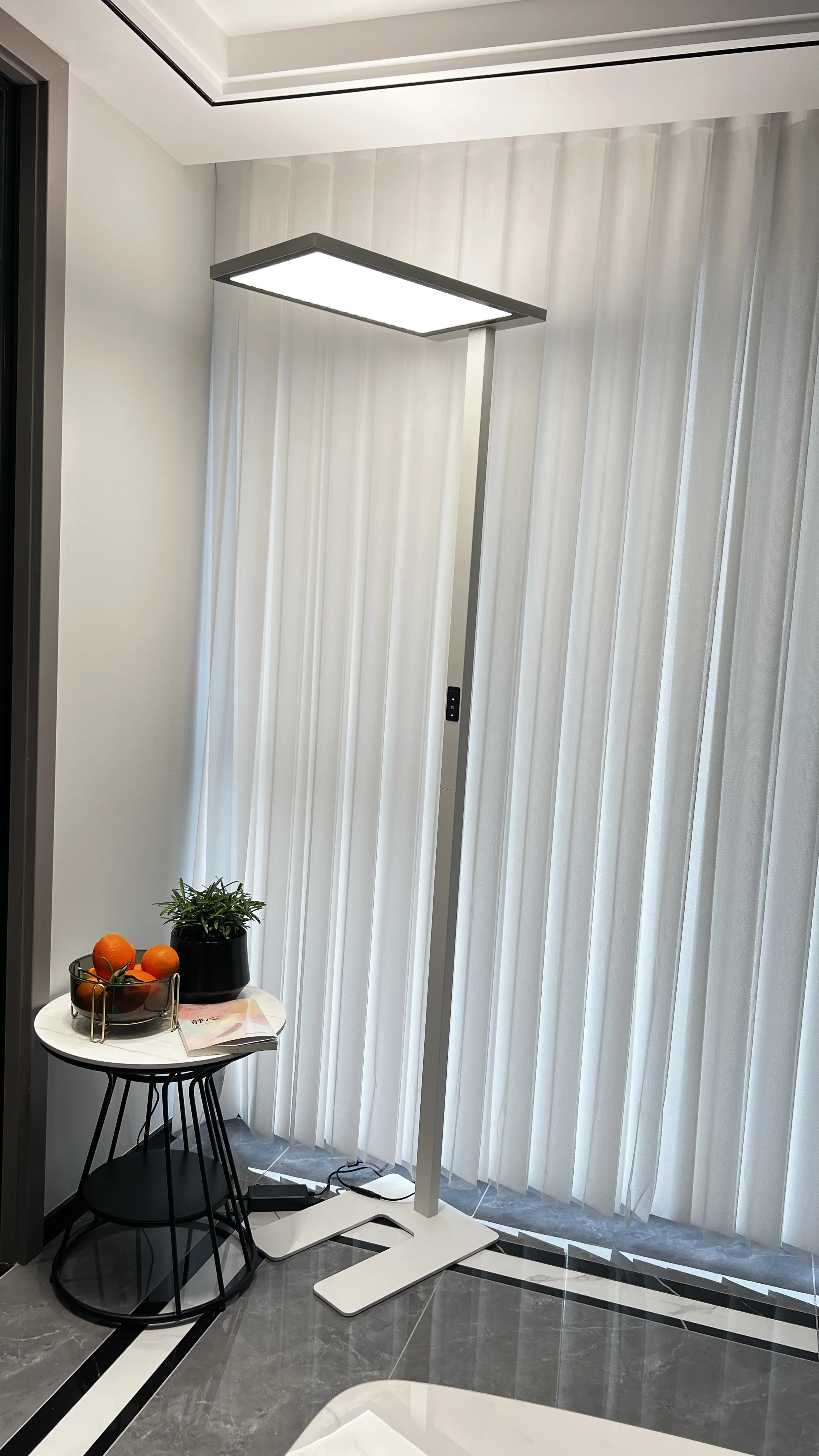 Smart Touch CCT Dimming Motion/Light Sensing UGR<17 Modern Standing Floor Lamps LED Potoelectric Blue-free LED beads Lamp