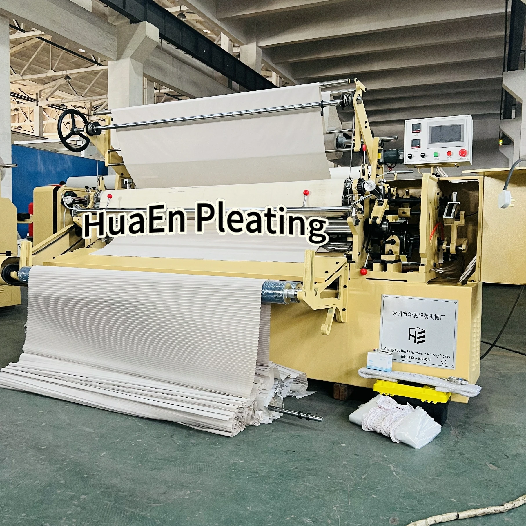 HuaEn Pleating Saree Polyester Pajamas Computer Controlled Pleating Machine /Fabric pleating machine