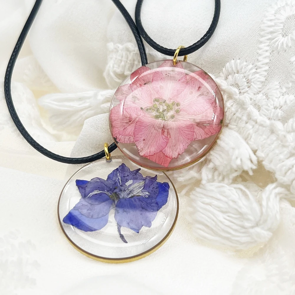 Transparent Crystal  Personalize Jewelry Handmade PendantsNatural Real Pressed Resin Flower Necklace