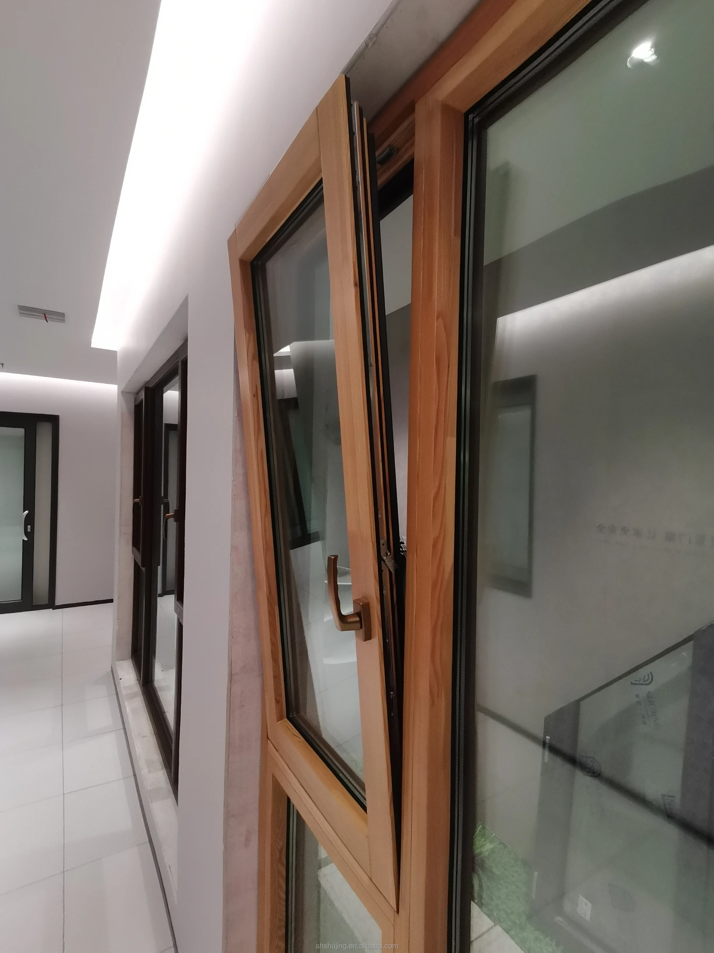 Hot sale aluminum clad wood window in