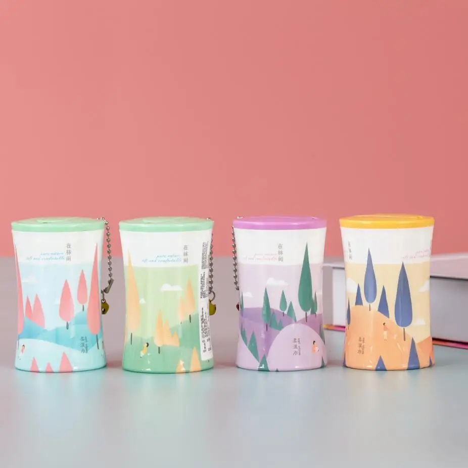 30pcs Mini Canister Cleaning Wet Wipes ODM OEM Daily Life with Sexy Tower Shape Adults Cotton Wipes