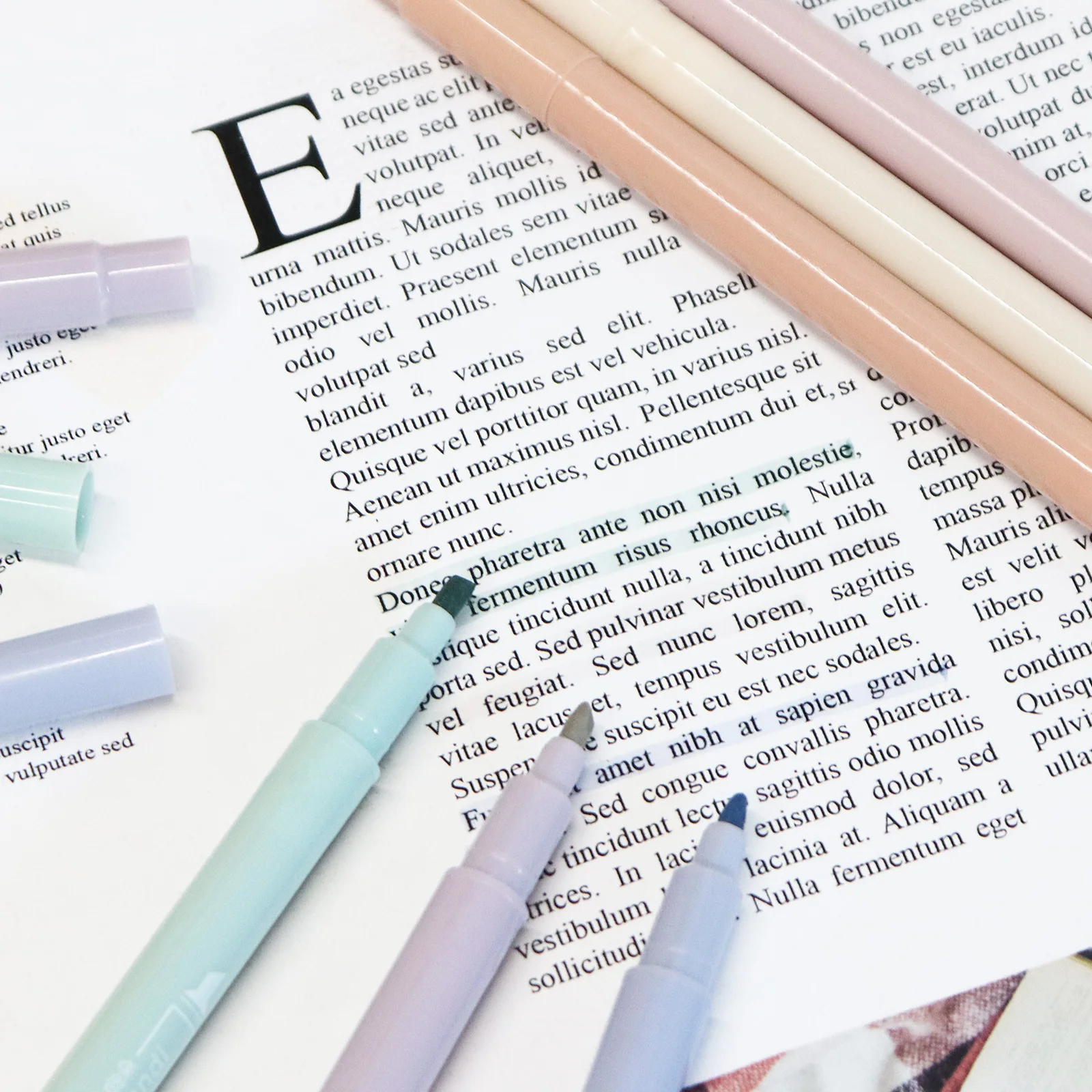 Cheap Price DIY Cream 6 Colors Students Stationery set Soft Head Dry Colorful Highlighter Marker Pen