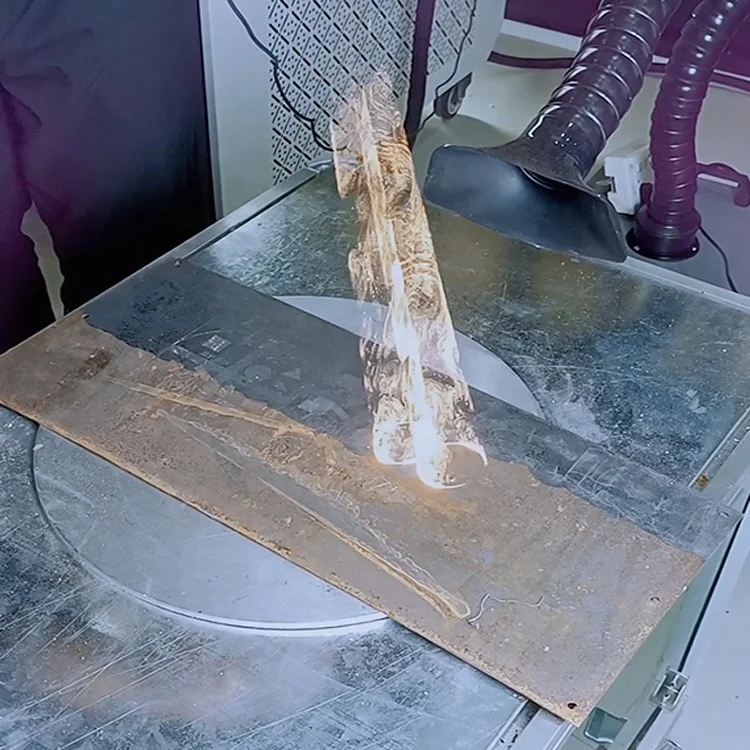 Handheld Laser Rust Removal Tool Raycus 1000W 1500W 2000W 3 in 1 Welding Cutting Continuous Fiber Laser Cleaning Machine