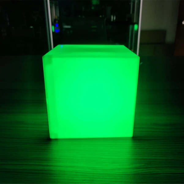 Factory customized multi-color rotating and changing color cube luminous toy