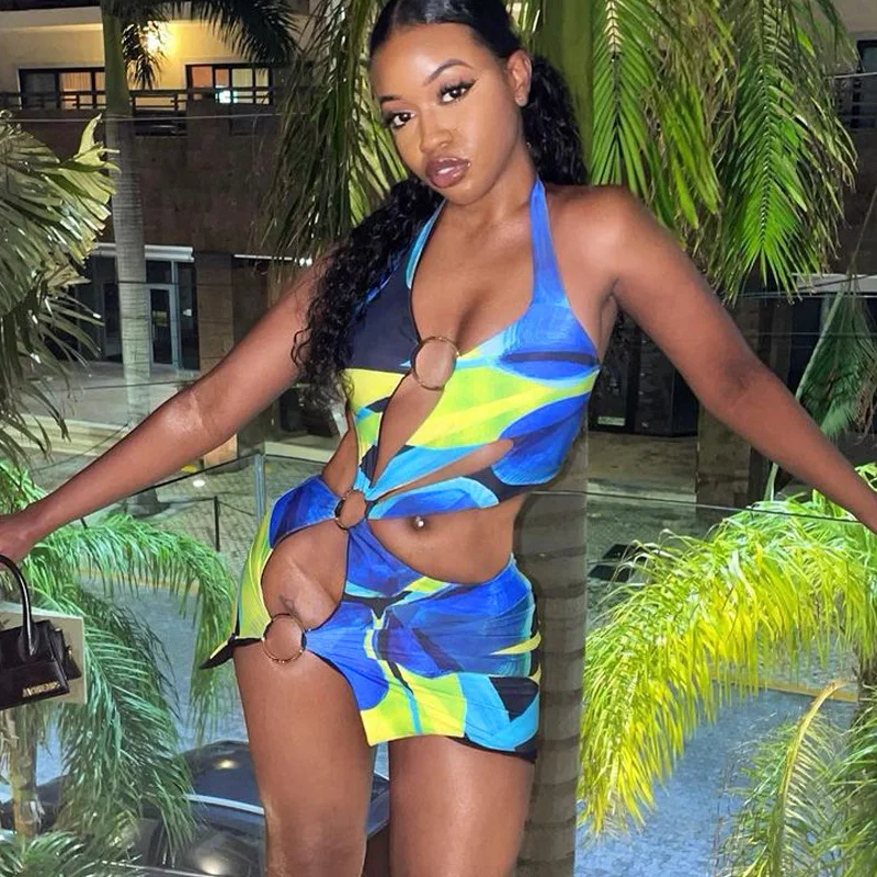 XS Size Two Piece Skirt Sets Printed Color Hollow Out halter Tops 2021 Summer Beach Outfits Dress Sets