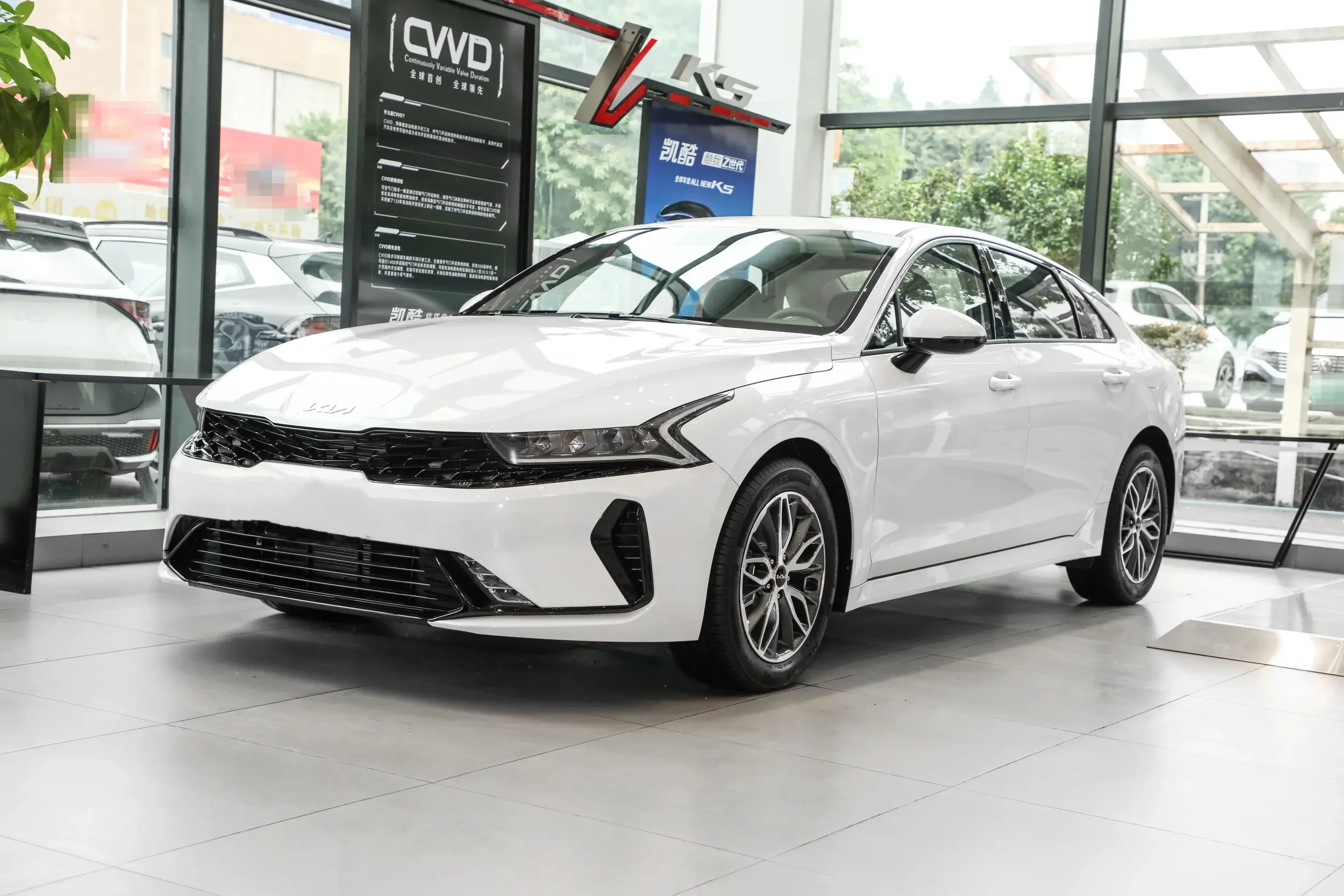 Kia K5 бензиновый Грузовик Светодиодная камера Электрический кожаный Многофункциональный двигатель Tiggo 5x автомобиль люк на крыше автомобиля Chery 4x4 2023 левый