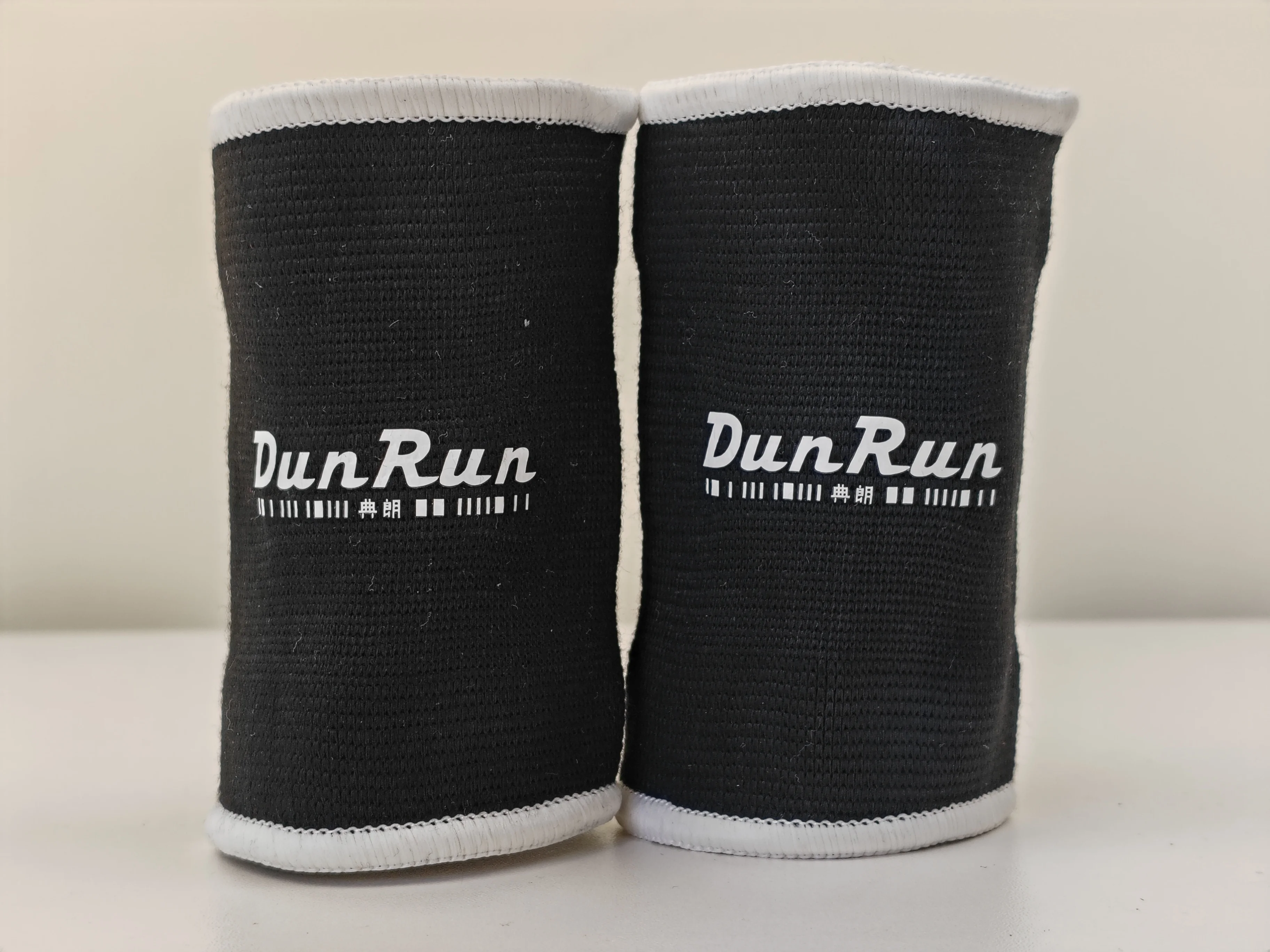 Custom Wrist Support Protection Band for Badminton and Tennis Training