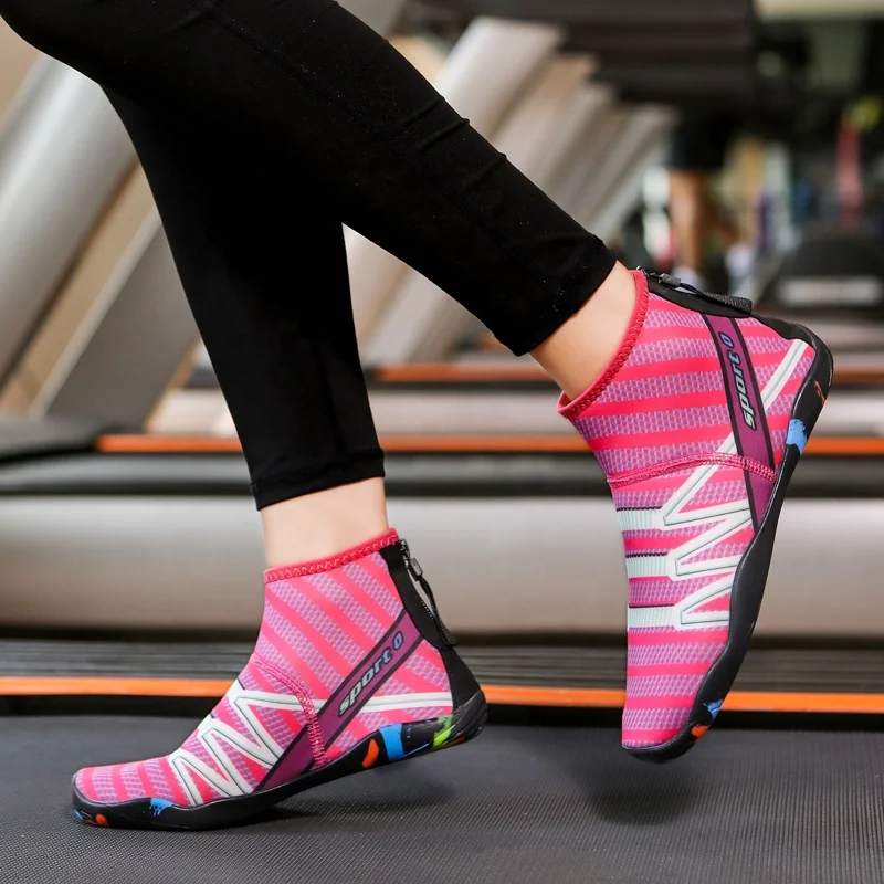 Quick Dry Non-Slip Beach Swimming New Design Yoga Fitness Zapatos De Agua Water Shoes Unisex Aqua Socks