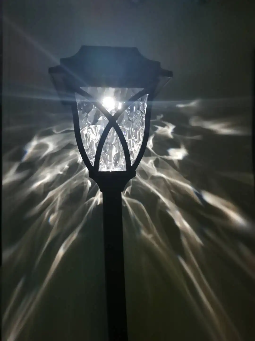 Mini Solar Garden Landscape Street Light  Circuitry Design