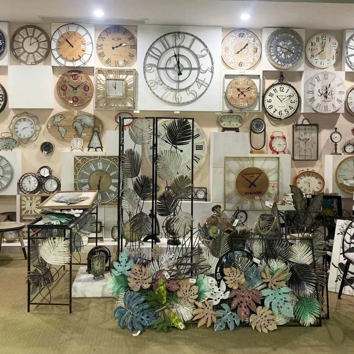 Antique Rustic Metal Wood Clocks Farmhouse Gold Roman Round Wall Clock Quartz Clock Movements for Home Living Room Decoration