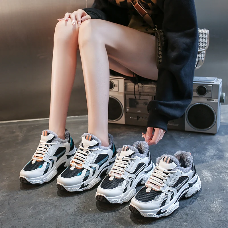 Wholesale cheap wearable hot sale cozy 2021 new fashion women breathable sports shoes woman