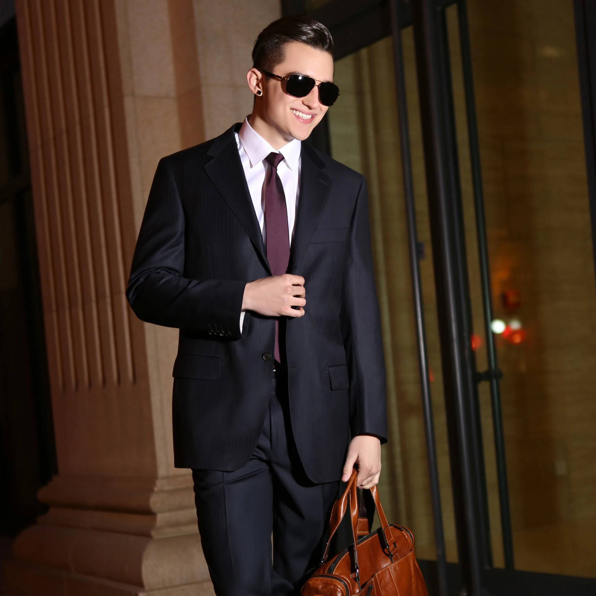 Latest design fashion office wearing European style men wool suit 2 pieces